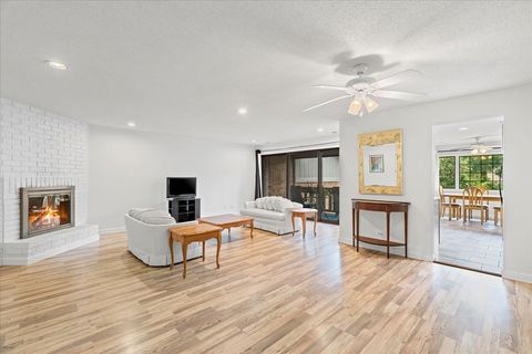 Tiny photo for 7711 W OAK RIDGE Court #2A, Palos Heights, IL 60463 (MLS # 12452869)