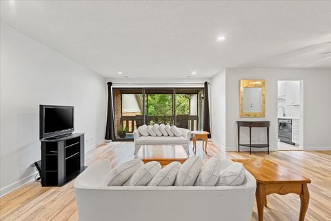 Tiny photo for 7711 W OAK RIDGE Court #2A, Palos Heights, IL 60463 (MLS # 12452869)