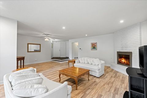 Tiny photo for 7711 W OAK RIDGE Court #2A, Palos Heights, IL 60463 (MLS # 12452869)