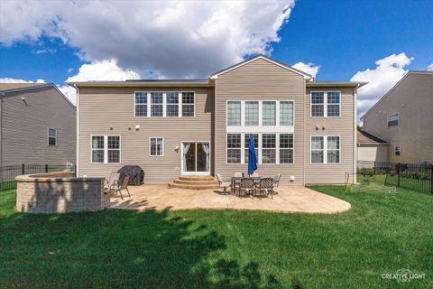 Tiny photo for 3529 Chancery Lane, Carpentersville, IL 60110 (MLS # 12455754)