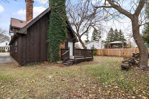 Tiny photo for 27 Maple Avenue, Lake Zurich, IL 60047 (MLS # 12545868)