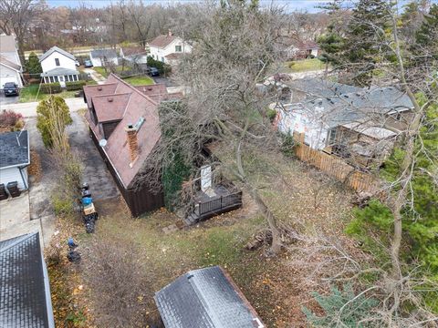 Tiny photo for 27 Maple Avenue, Lake Zurich, IL 60047 (MLS # 12545868)