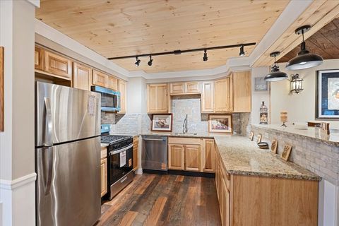 Tiny photo for 27 Maple Avenue, Lake Zurich, IL 60047 (MLS # 12545868)