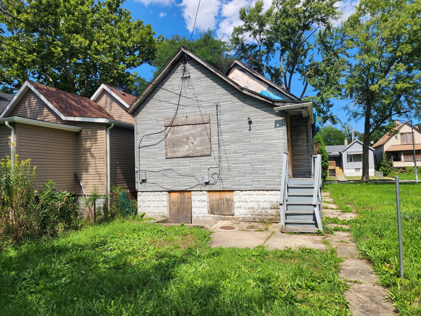 337 W 110th Place