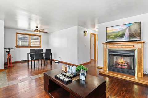 Tiny photo for 13451 S Avenue K, Chicago, IL 60633 (MLS # 12605363)