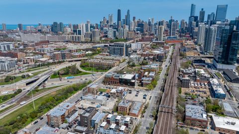 Tiny photo for 452 N Morgan Street, Chicago, IL 60642 (MLS # 12481126)