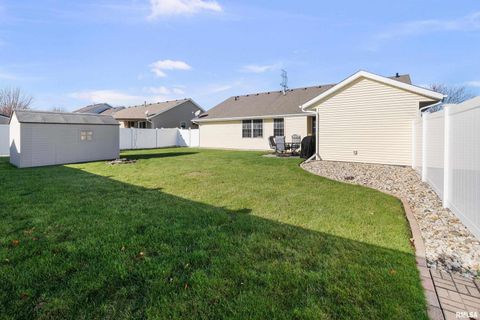 Tiny photo for 605 E 13TH Avenue Court, Coal Valley, IL 61240 (MLS # QC4269640)