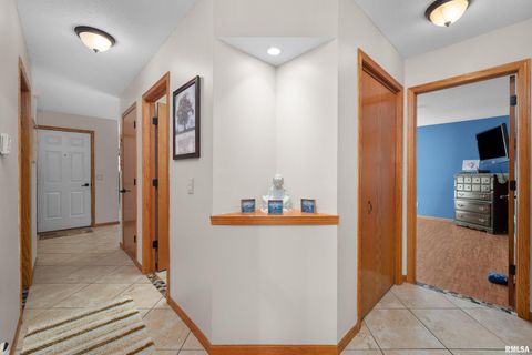 Tiny photo for 605 E 13TH Avenue Court, Coal Valley, IL 61240 (MLS # QC4269640)