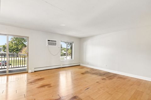 Tiny photo for 461 N Jonathan Drive #202, Palatine, IL 60074 (MLS # 12473017)