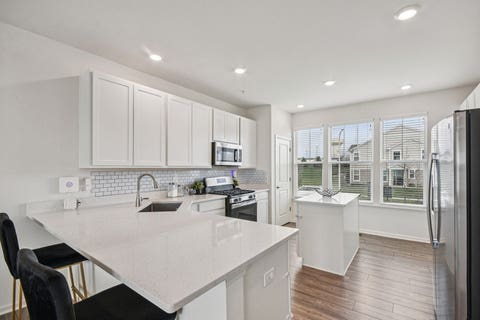 Tiny photo for 1077 Moraine Drive, South Elgin, IL 60177 (MLS # 12700634)