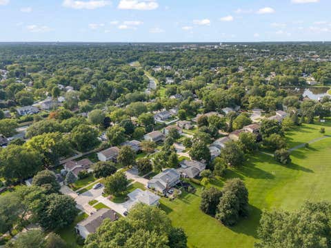 Tiny photo for 6S165 Lakewood Drive, Naperville, IL 60540 (MLS # 12729050)
