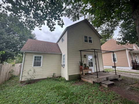 Photo of 1507 E Washington Street, Clinton, IL 61727 (MLS # 12758145)