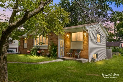 Photo of 241 N Arseneau Road, Kankakee, IL 60901 (MLS # 12454300)