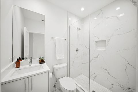 Tiny photo for 706 E 41 Street, Chicago, IL 60653 (MLS # 12526004)