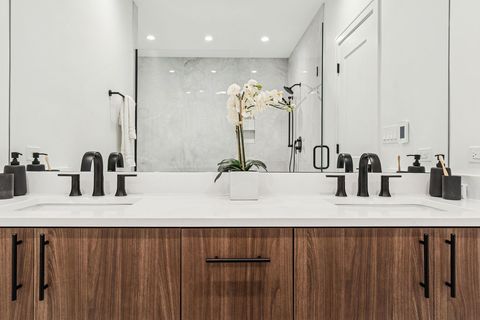 Tiny photo for 706 E 41 Street, Chicago, IL 60653 (MLS # 12526004)