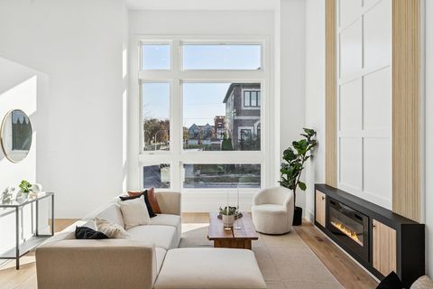 Tiny photo for 706 E 41 Street, Chicago, IL 60653 (MLS # 12526004)