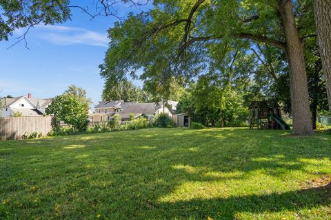 Tiny photo for 822 DeKalb Avenue, Sycamore, IL 60178 (MLS # 12445974)