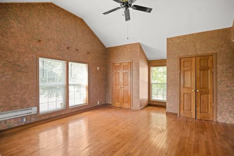 Tiny photo for 822 DeKalb Avenue, Sycamore, IL 60178 (MLS # 12445974)