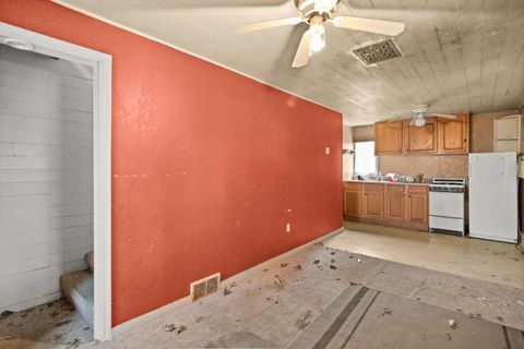 Tiny photo for 822 DeKalb Avenue, Sycamore, IL 60178 (MLS # 12445974)