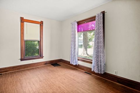 Tiny photo for 822 DeKalb Avenue, Sycamore, IL 60178 (MLS # 12445974)