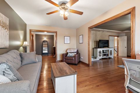 Tiny photo for 7832 Joliet Drive S, Tinley Park, IL 60477 (MLS # 12576171)