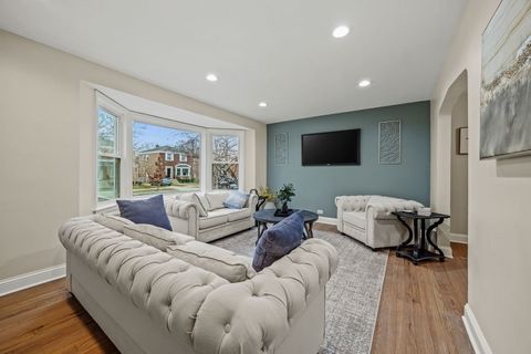 Tiny photo for 9908 S Maplewood Avenue, Chicago, IL 60655 (MLS # 12581291)