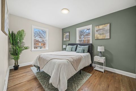 Tiny photo for 9908 S Maplewood Avenue, Chicago, IL 60655 (MLS # 12581291)
