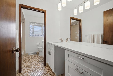 Tiny photo for 5530 Greenwood Street, Morton Grove, IL 60053 (MLS # 12685191)