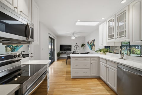 Tiny photo for 5530 Greenwood Street, Morton Grove, IL 60053 (MLS # 12685191)