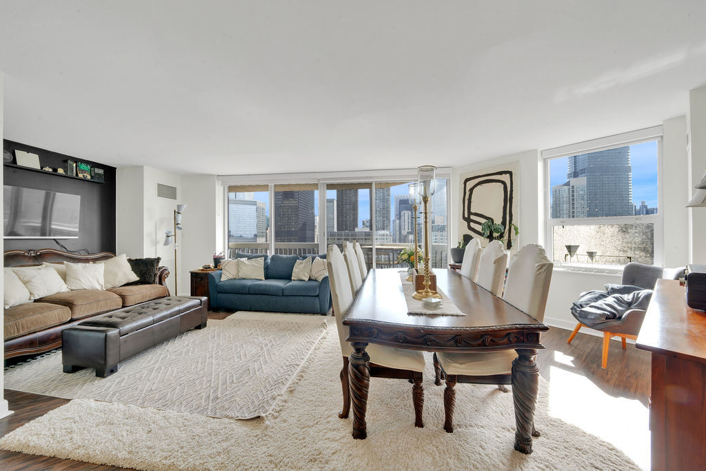 545 N Dearborn Street 2510