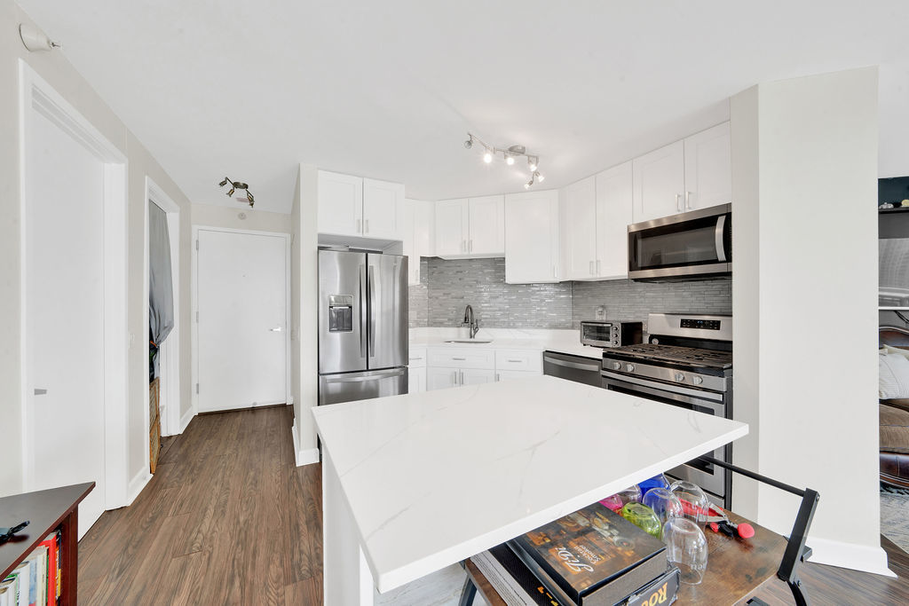 545 N Dearborn Street 2510