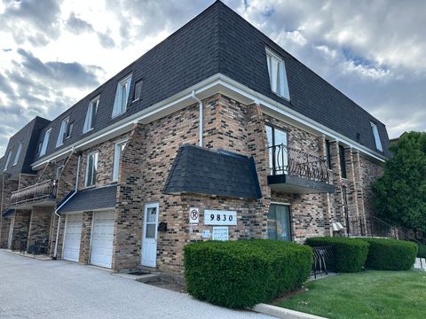 Tiny photo for 9830 Sayre Avenue #13, Chicago Ridge, IL 60415 (MLS # 12682566)