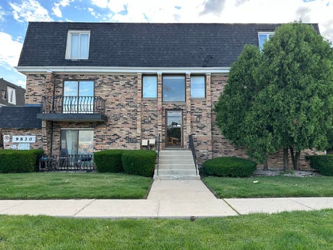 Tiny photo for 9830 Sayre Avenue #13, Chicago Ridge, IL 60415 (MLS # 12682566)