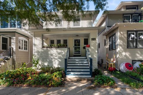 Tiny photo for 1157 Gunderson Avenue, Oak Park, IL 60304 (MLS # 12489415)