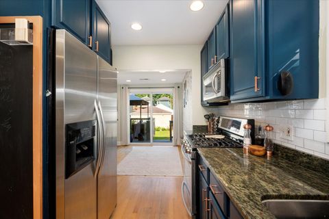 Tiny photo for 1157 Gunderson Avenue, Oak Park, IL 60304 (MLS # 12489415)