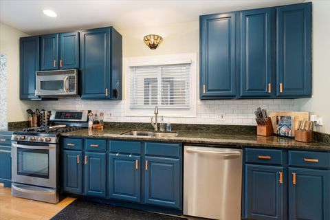 Tiny photo for 1157 Gunderson Avenue, Oak Park, IL 60304 (MLS # 12489415)