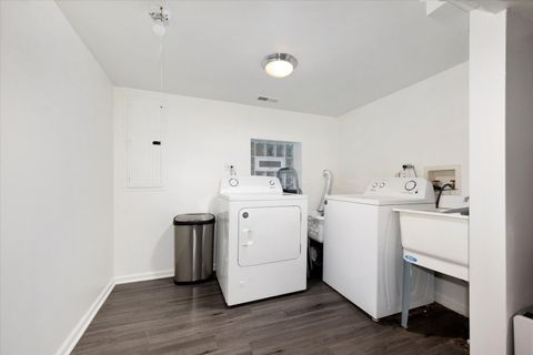 Tiny photo for 1157 Gunderson Avenue, Oak Park, IL 60304 (MLS # 12489415)
