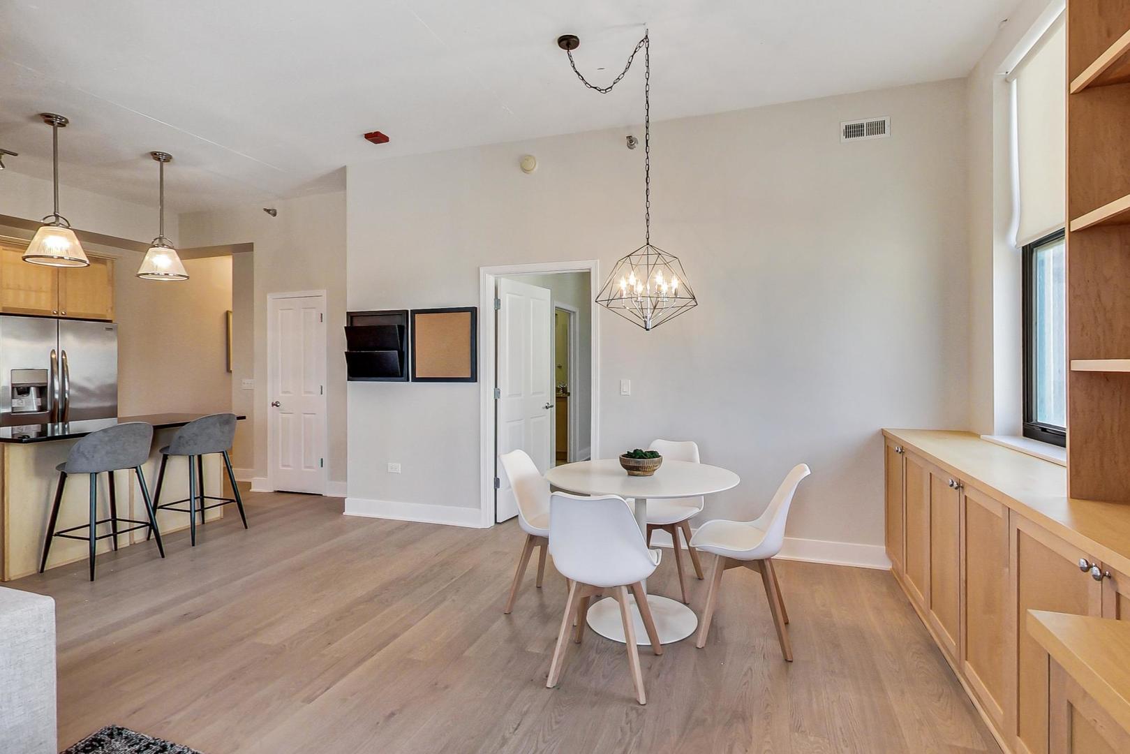 1464 S MICHIGAN Avenue 1201