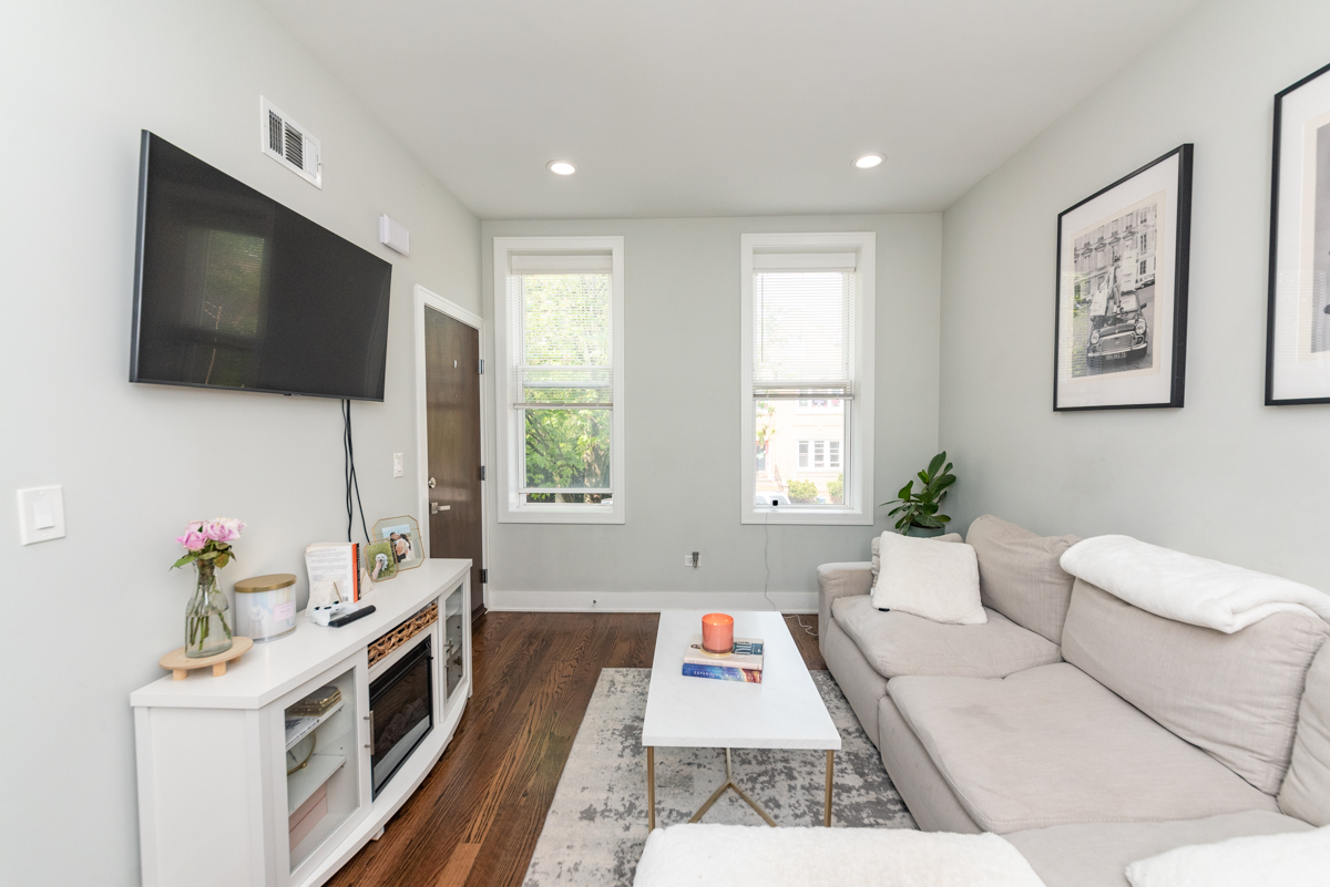 2145 W Webster Avenue 2