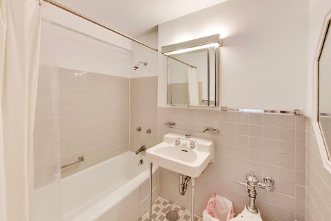 Tiny photo for 1508 HINMAN Avenue #3A, Evanston, IL 60201 (MLS # 12686836)
