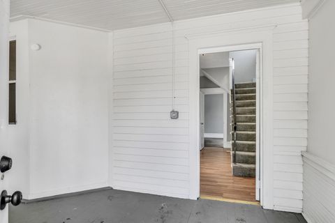 Tiny photo for 725 18th Street, North Chicago, IL 60064 (MLS # 12465114)