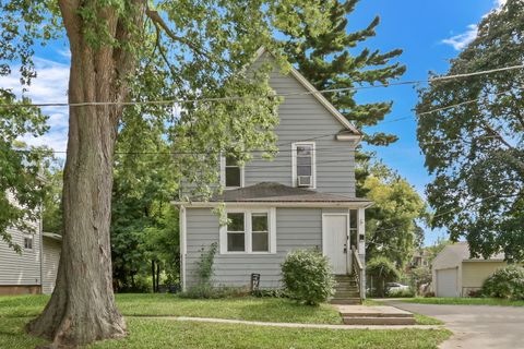 Photo of 725 18th Street, North Chicago, IL 60064 (MLS # 12465114)