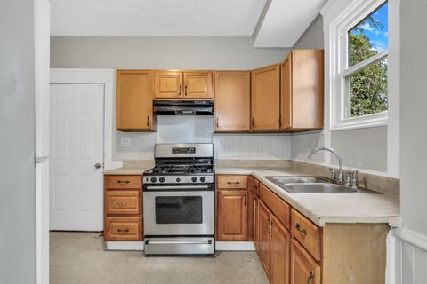 Tiny photo for 725 18th Street, North Chicago, IL 60064 (MLS # 12465114)