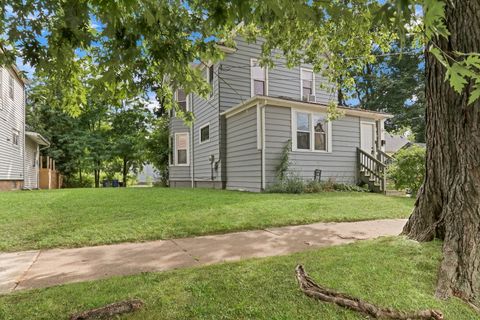 Tiny photo for 725 18th Street, North Chicago, IL 60064 (MLS # 12465114)