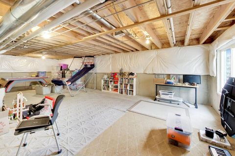 Tiny photo for 735 Glenwood Drive, South Elgin, IL 60177 (MLS # 12627864)