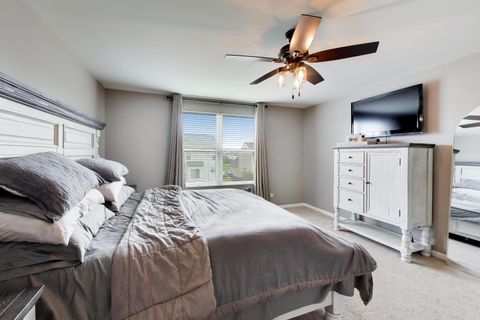 Tiny photo for 735 Glenwood Drive, South Elgin, IL 60177 (MLS # 12627864)