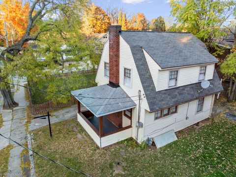 Tiny photo for 233 Oakwood Avenue, Rockford, IL 61101 (MLS # 12592469)