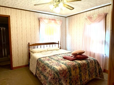 Tiny photo for 712 S Virginia Avenue, Marion, IL 62959 (MLS # 12612046)