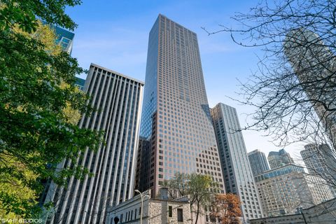 Tiny photo for 161 E CHICAGO Avenue #33DE, Chicago, IL 60611 (MLS # 12604760)