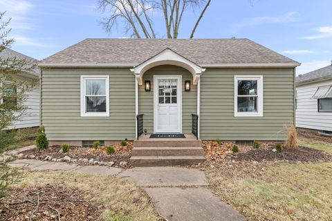 Tiny photo for 2036 46th Street, Rock Island, IL 61201 (MLS # 12547551)
